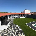 Ribeirinha Farm stay *