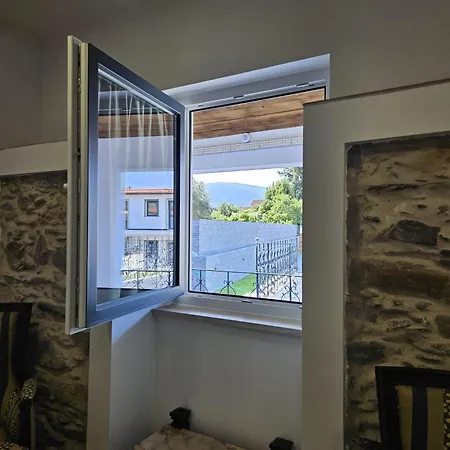 Ribeirinha בית חווה לאוסה