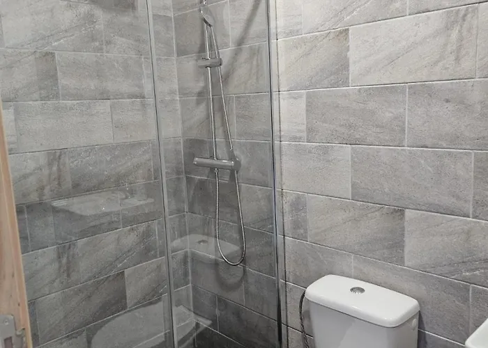 Ribeirinha مزرعة للإقامة *